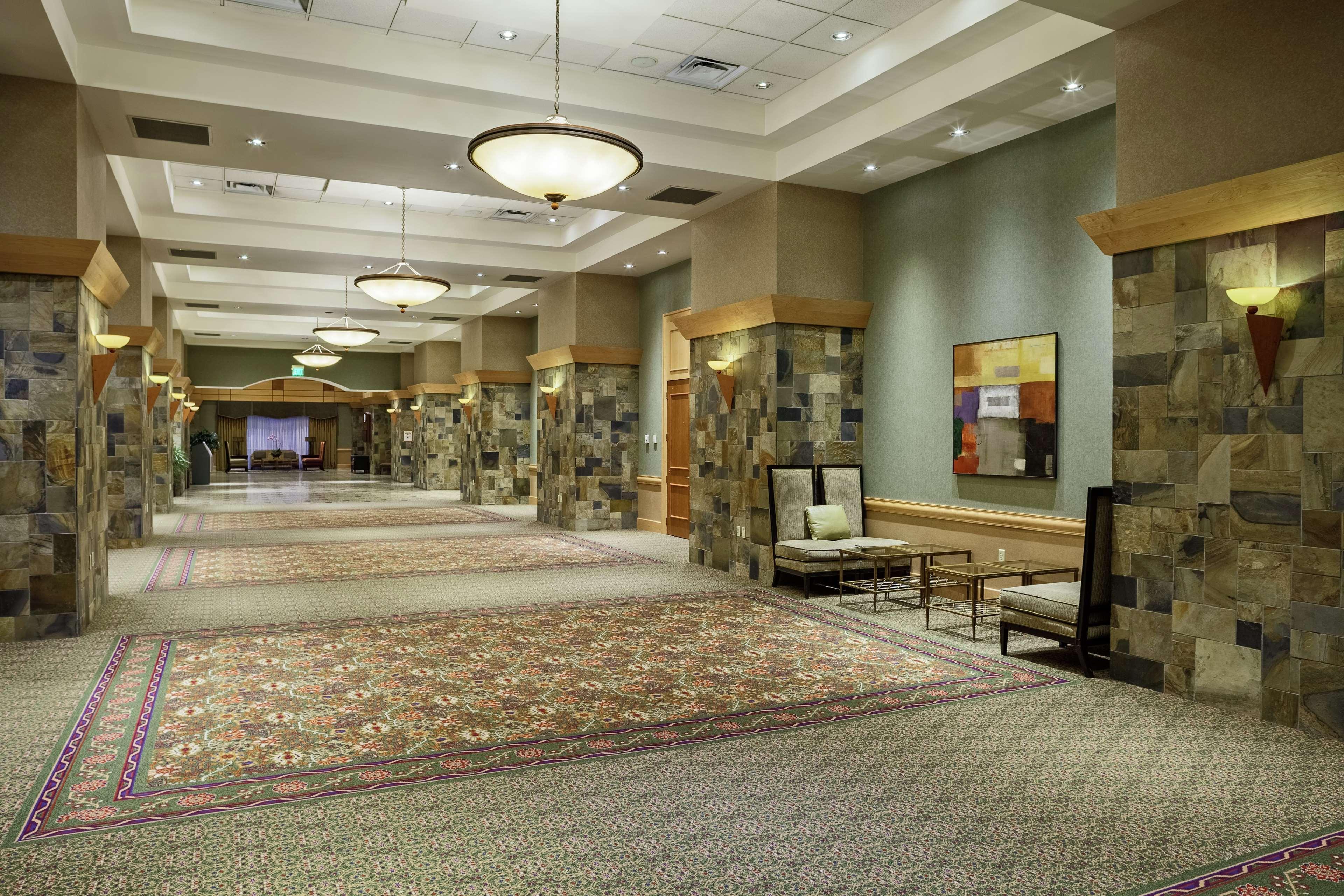 Doubletree By Hilton Denver Central Park Екстер'єр фото