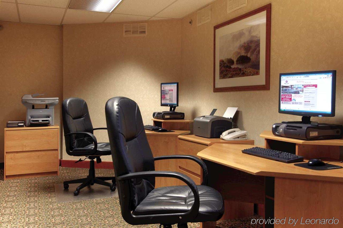Doubletree By Hilton Denver Central Park Зручності фото